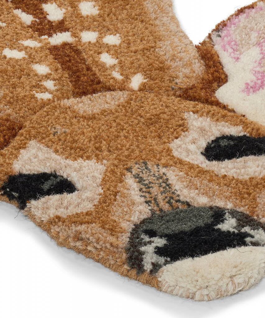 https://www.doing-goods.com/wp-content/uploads/2021/06/francis-fawn-rug-large-detail-doing-goods-1.45.10.075.710.5-web-853x1024.jpg