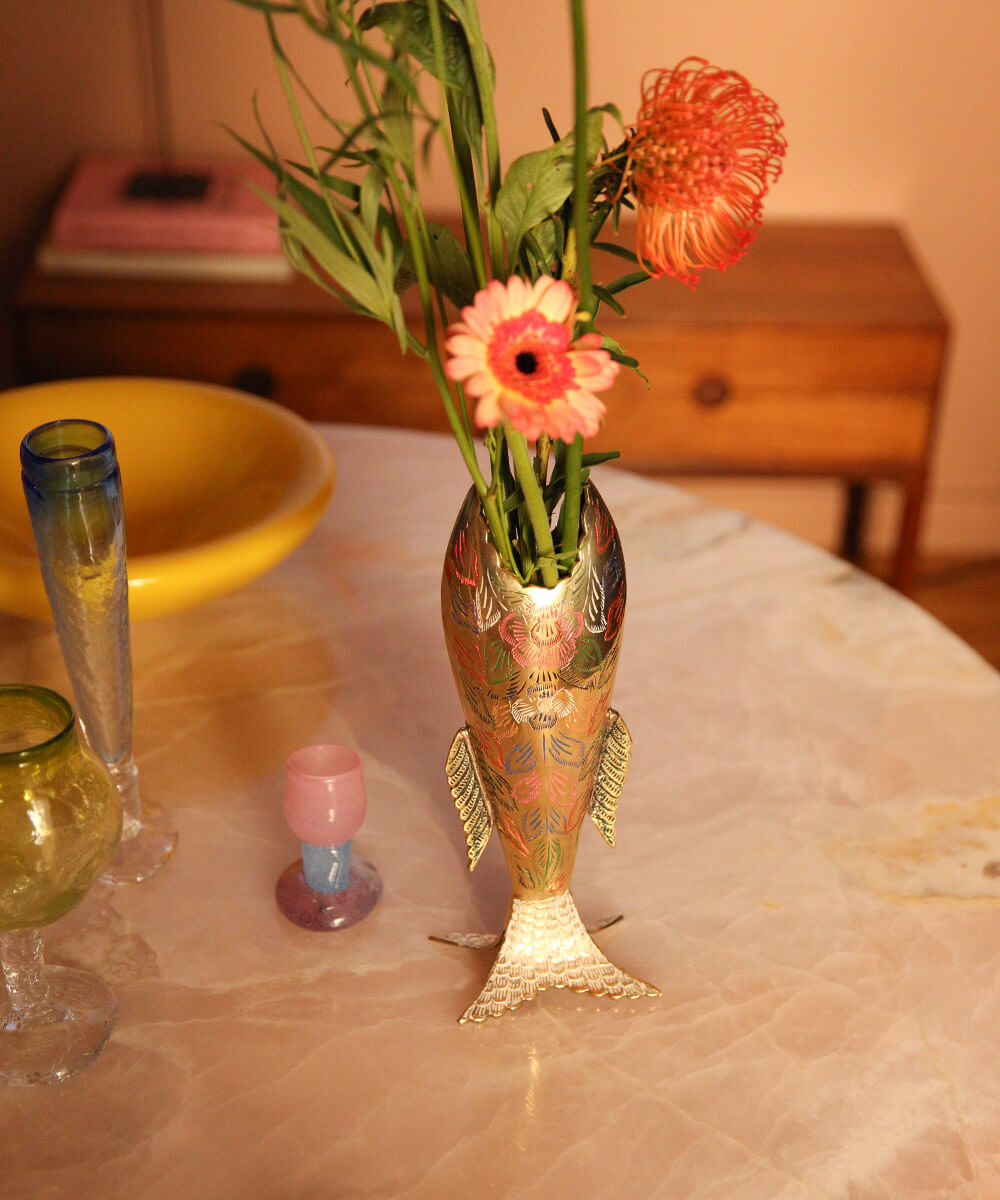 miracle-fish-vase