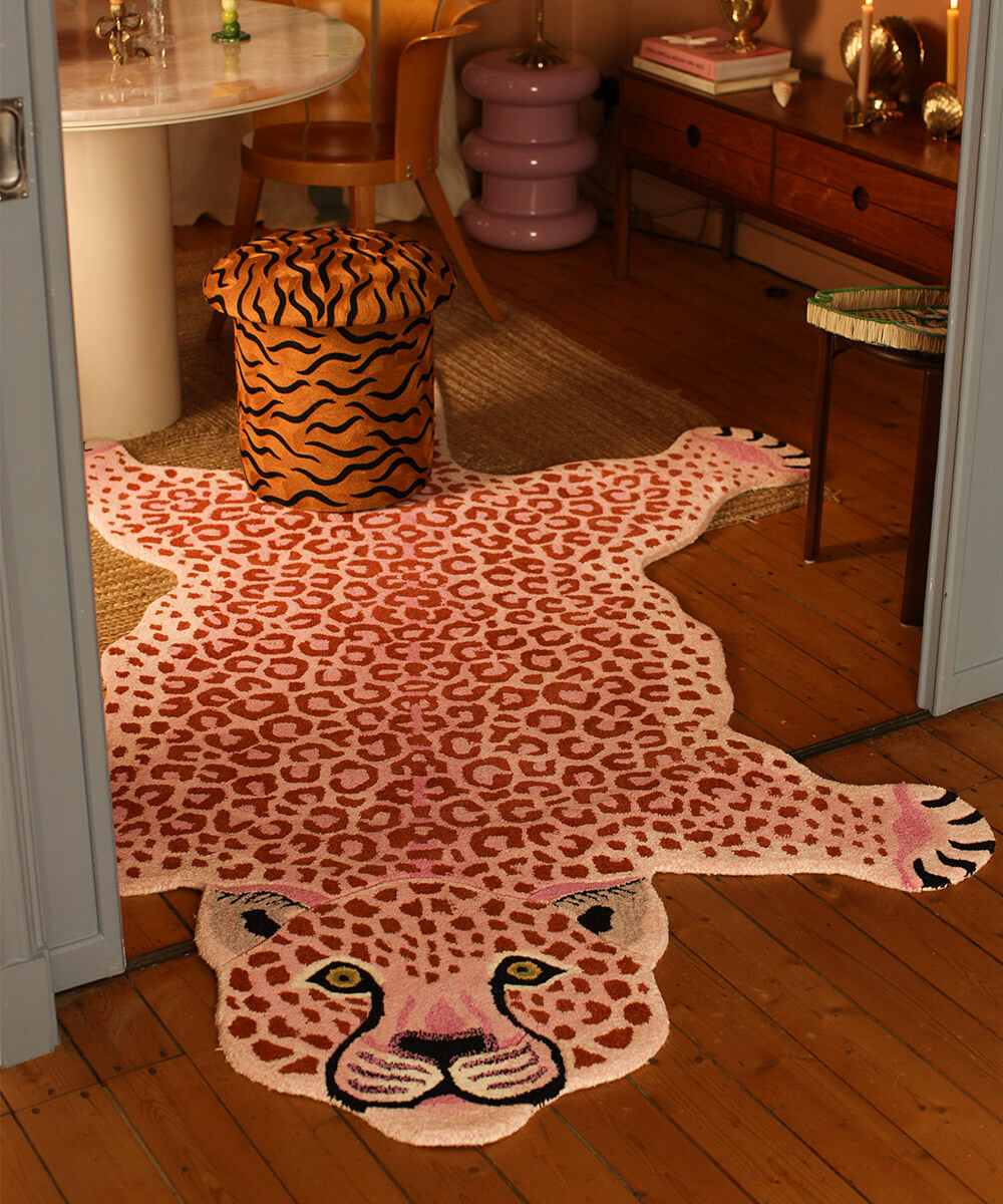 pinky-leopard-rug-xl