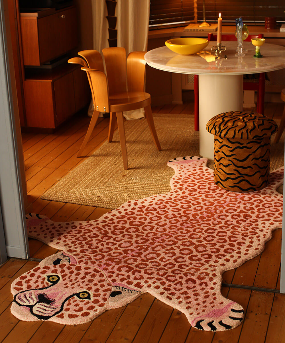 pinky-leopard-rug-xl