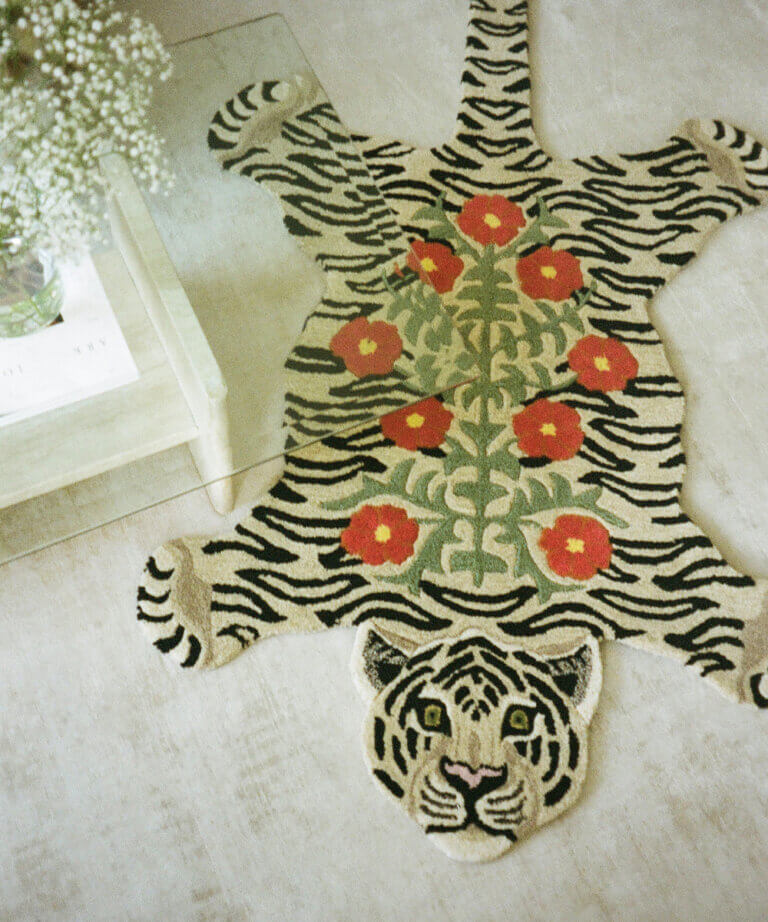 Floral Weißer Tiger Teppich L