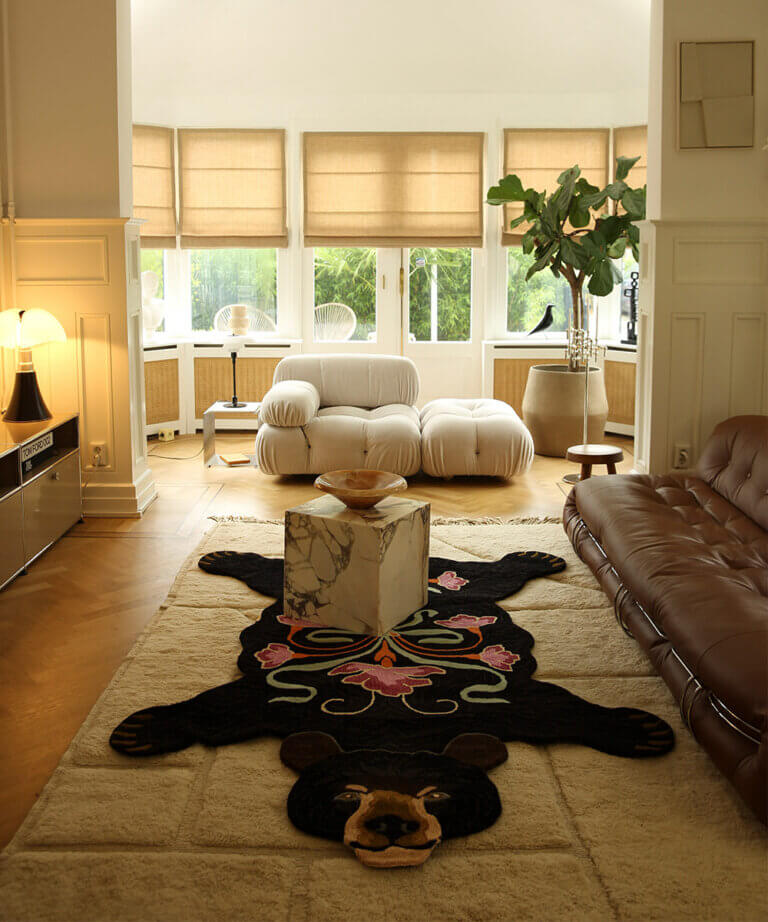 Blooming Black Bear Rug XL